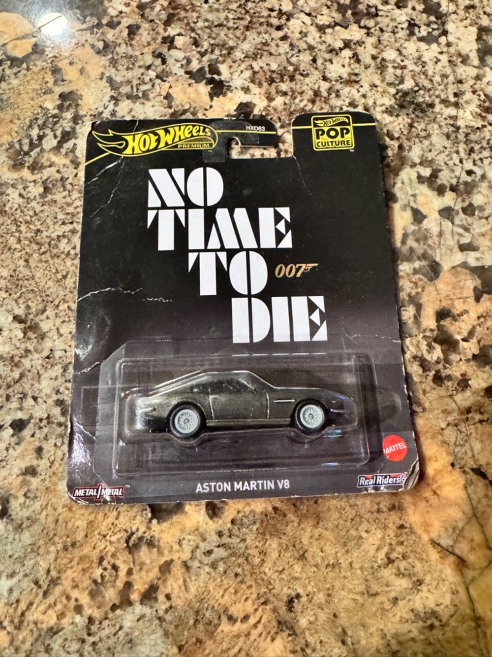 Hot Wheels Premium No Time To Die Aston Martin V8 - Black